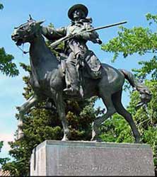 Kit Carson statue