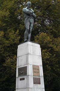 Burns Statue